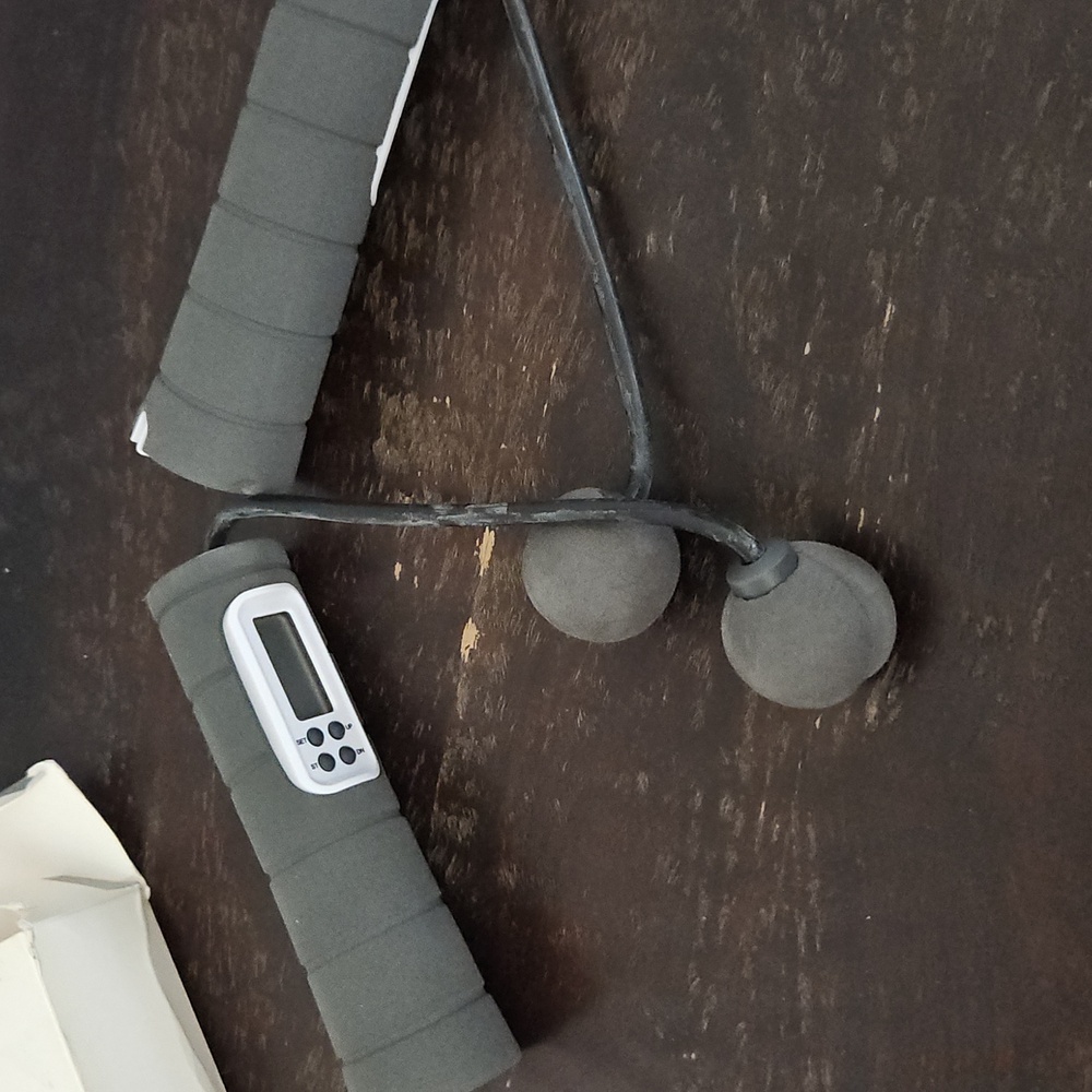 Cordless Jump Rope - Picture 6 of 11
